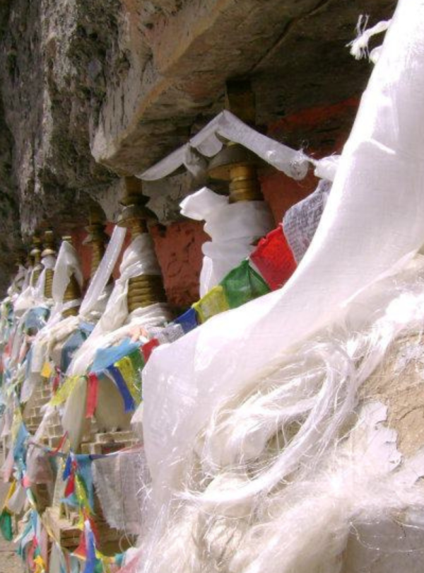 Kailash Manasarovar Helicopter Tour – 11 Days aerial view of Mount Kailash and Lake Manasarovar