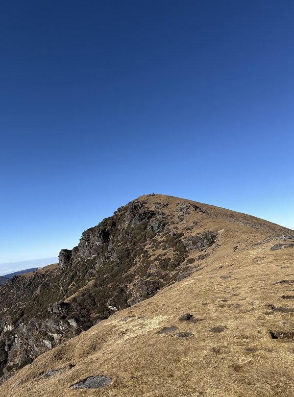 Pikey Peak Trek with panoramic Himalayan views, lush forests, and sunrise over Mount Everest